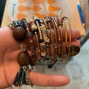 Costume jewelry bracelet bundle